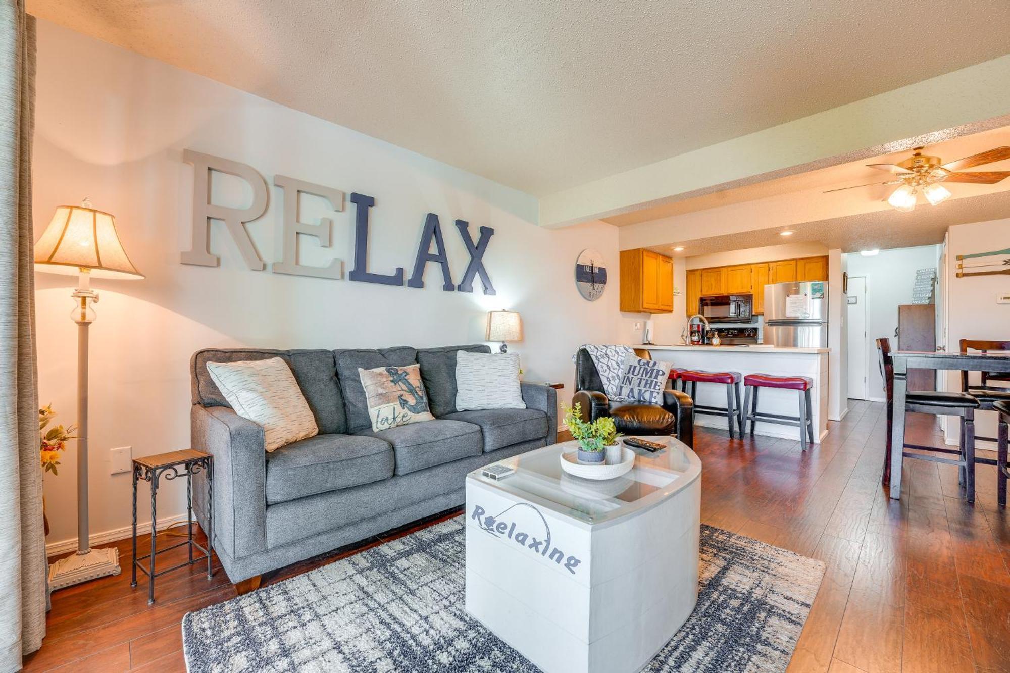Reed Springs Condo With Furnished Deck And Pool Access Reeds Spring Екстер'єр фото