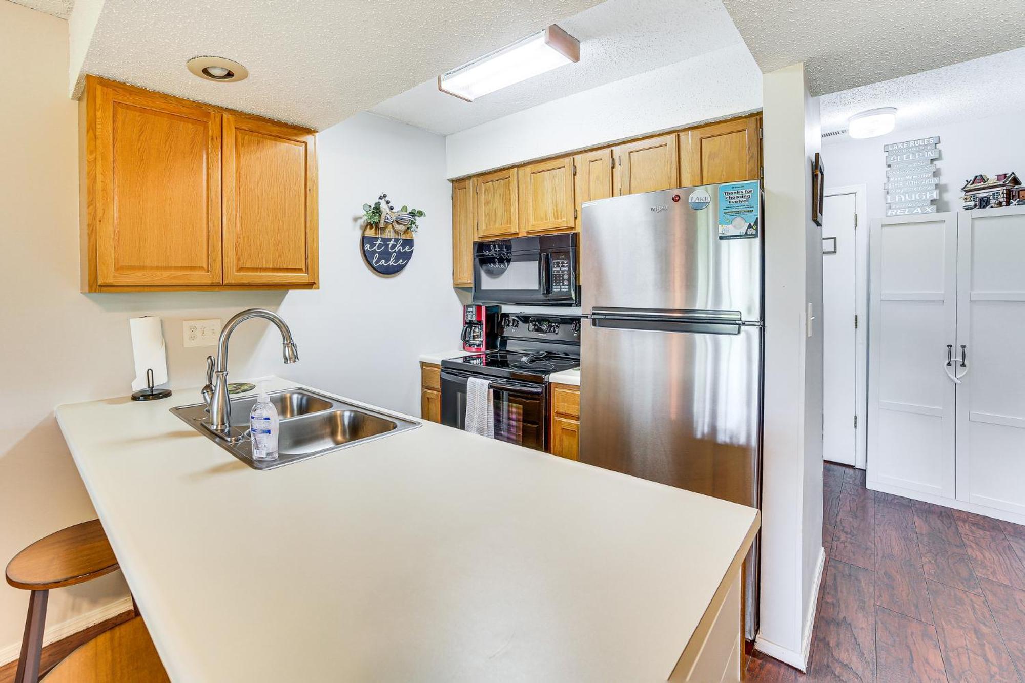 Reed Springs Condo With Furnished Deck And Pool Access Reeds Spring Екстер'єр фото