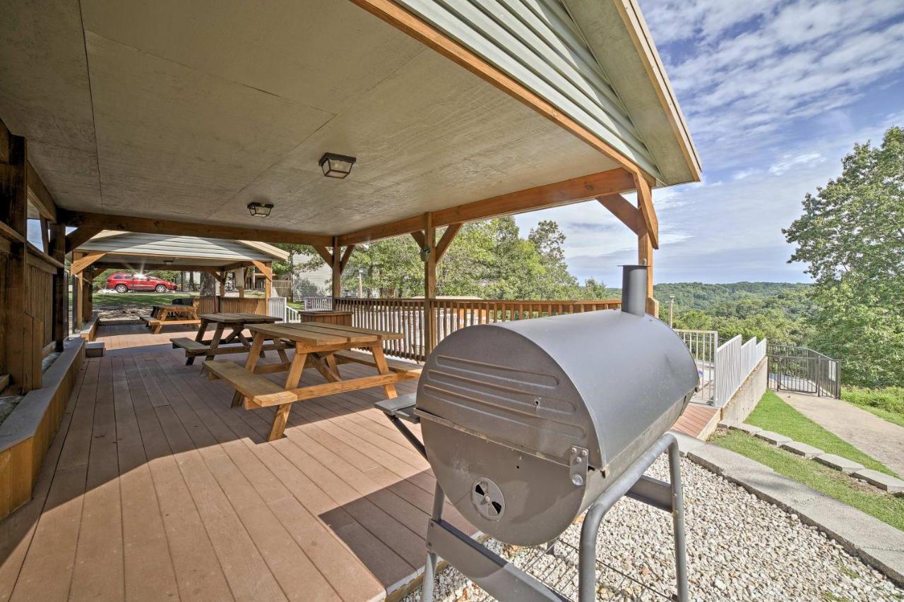 Reed Springs Condo With Furnished Deck And Pool Access Reeds Spring Екстер'єр фото
